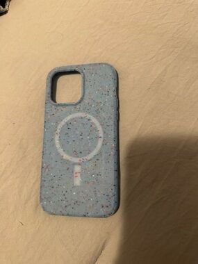 OtterBox Light Blue Speckled MagSafe-Compatible Phone Case